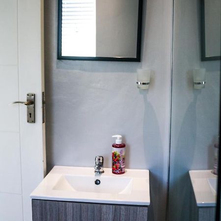 Jade Equestrian Apartment พอร์ตเอลิซาเบธ ภายนอก รูปภาพ