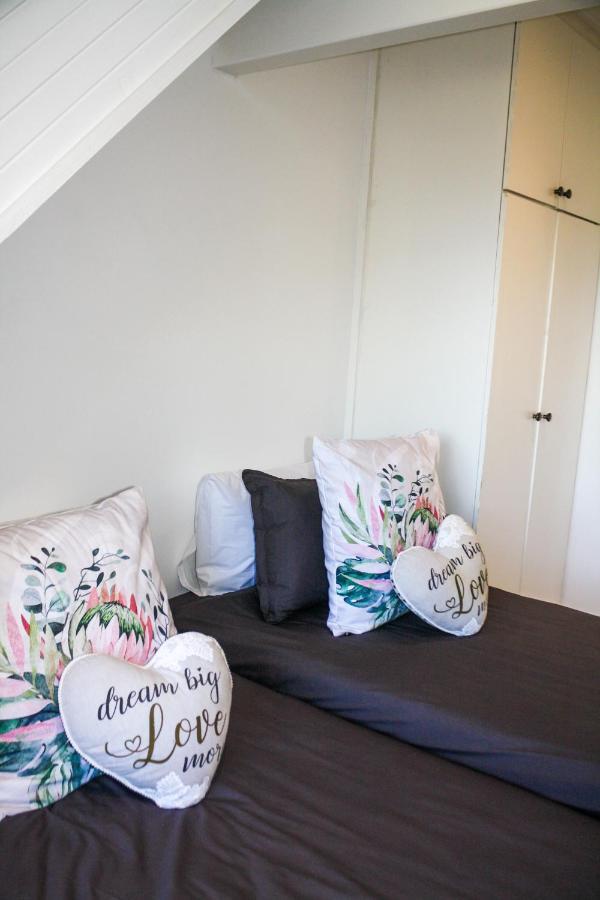 Jade Equestrian Apartment พอร์ตเอลิซาเบธ ภายนอก รูปภาพ
