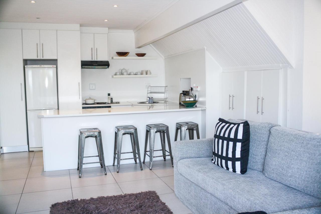 Jade Equestrian Apartment พอร์ตเอลิซาเบธ ภายนอก รูปภาพ