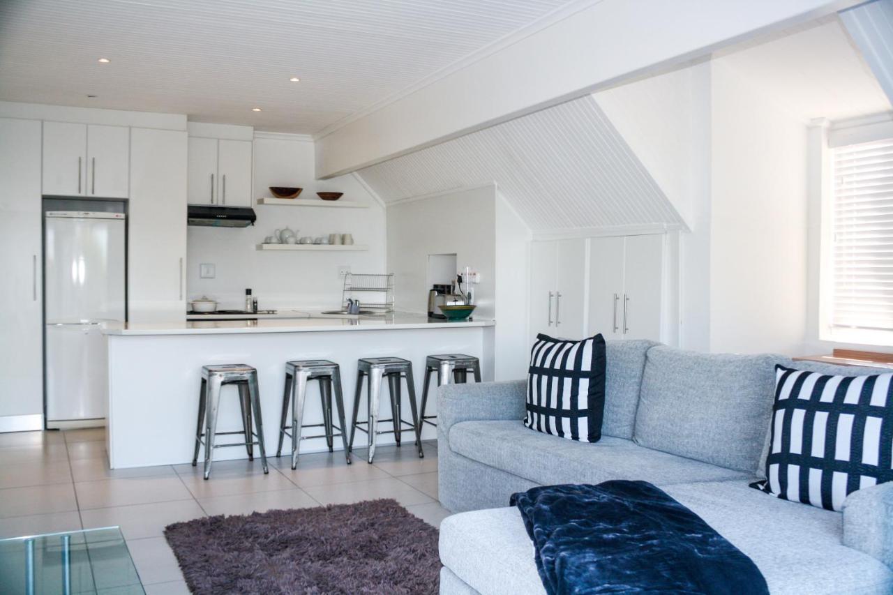 Jade Equestrian Apartment พอร์ตเอลิซาเบธ ภายนอก รูปภาพ